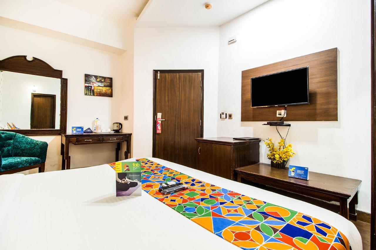 Fabhotel Le Monarque Chandigarh Exterior photo