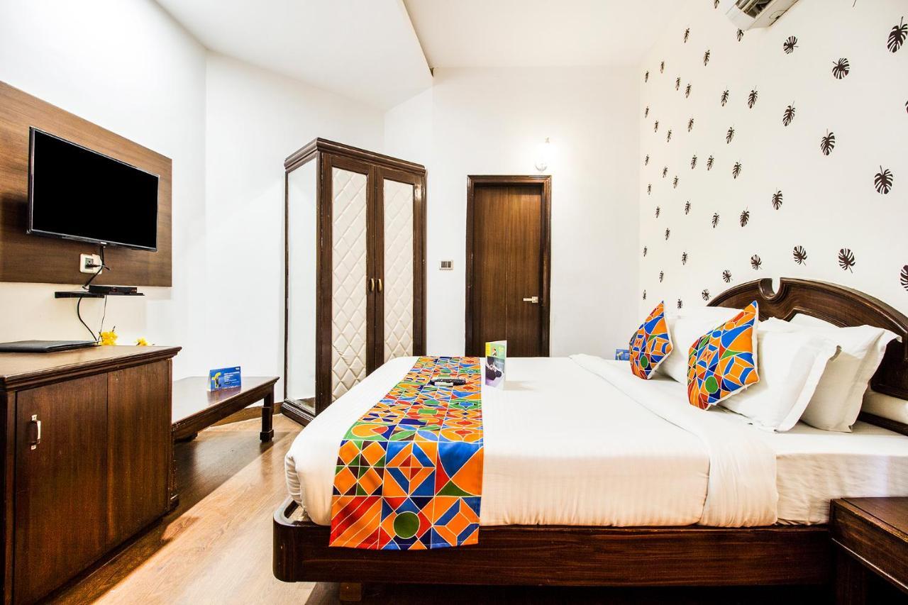 Fabhotel Le Monarque Chandigarh Exterior photo
